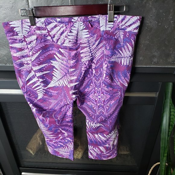 NWT North Face Fern Print Motus Purple Capri XL - Picture 3 of 10